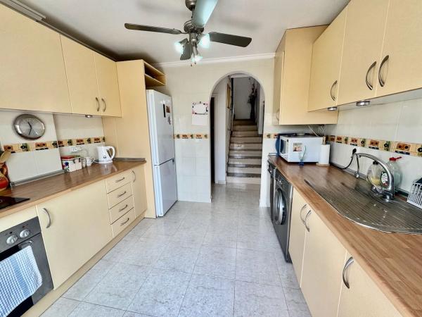 Chalet pareado en calle Tarragona, 24