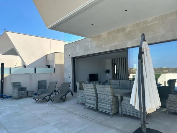 Casa independiente en avenida del Recorral s/n