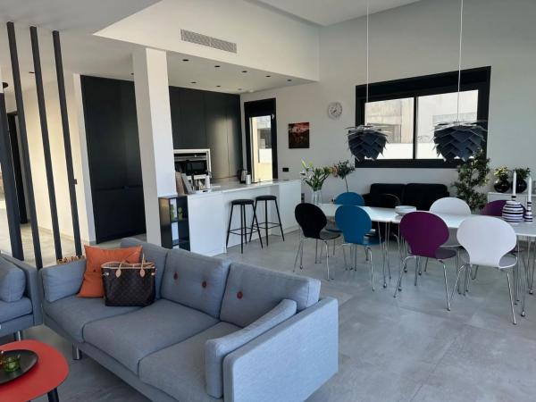 Casa independiente en avenida del Recorral s/n