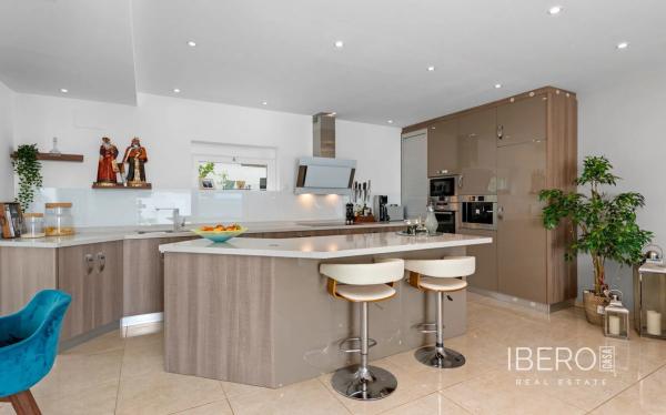 Casa independiente en calle Murillo