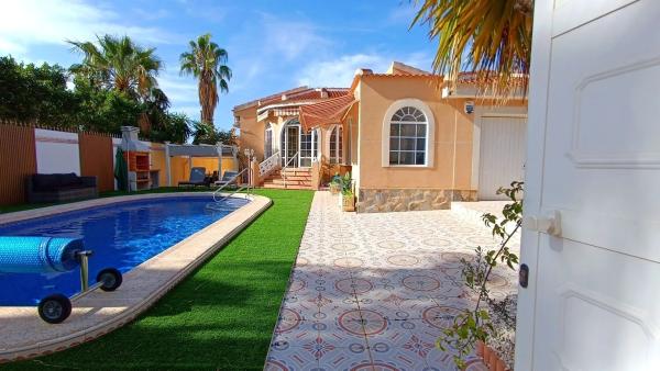 Chalet en Ciudad Quesada