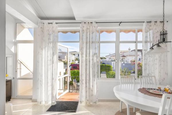 Chalet adosado en calle Sierra de Maria s/n