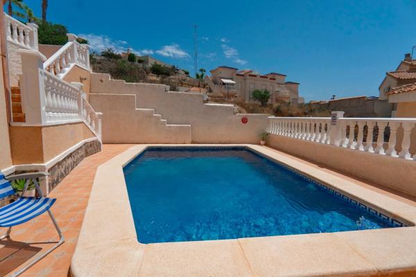 Chalet en calle Oceanía, 1