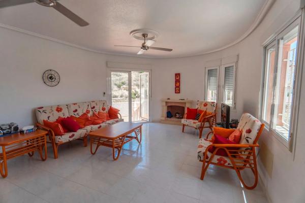 Chalet en calle Oceanía, 1