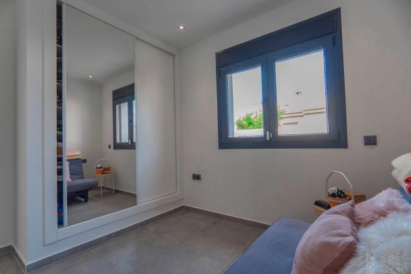 Chalet en calle Africa, 757