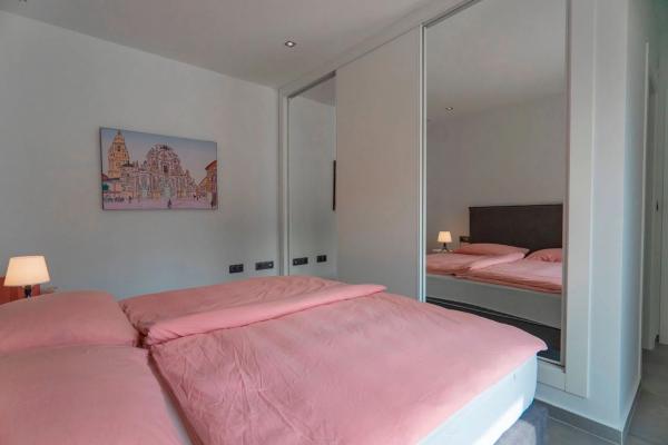 Chalet en calle Africa, 757