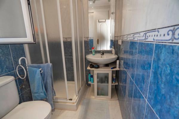 Chalet en calle Oceanía, 1