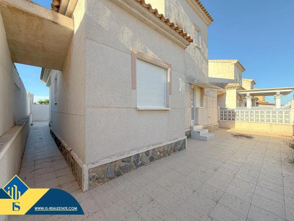 Chalet en calle Pontevedra, 17