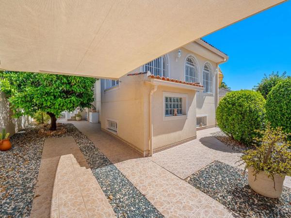 Chalet en calle Agata, 1