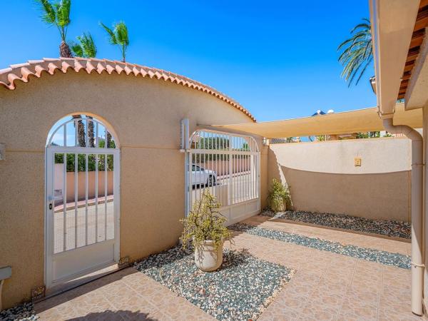 Chalet en calle Agata, 1