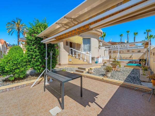 Chalet en calle Agata, 1