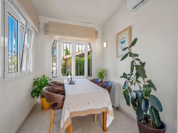 Chalet en calle Agata, 1