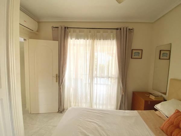 Chalet en calle Baja, 14