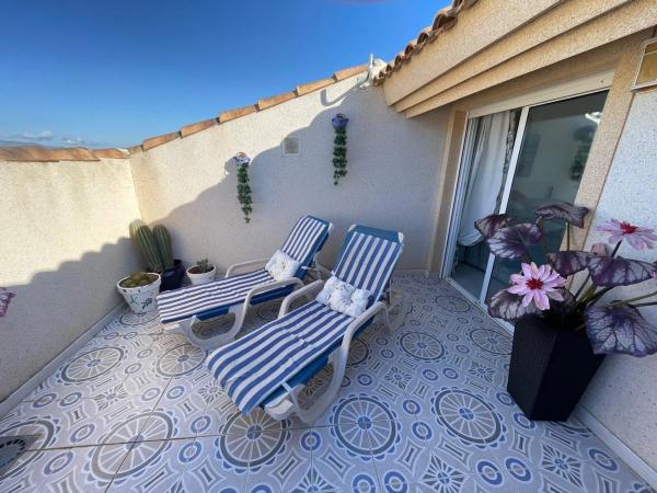 Chalet pareado en calle Sierra de Gredos, 63