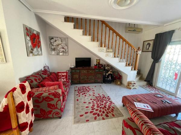 Chalet pareado en calle Sierra de Gredos, 63