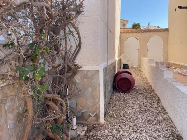 Chalet pareado en calle Sierra de Gredos, 63