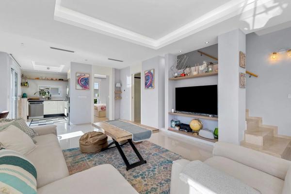 Chalet adosado en avenida de Almería, 4