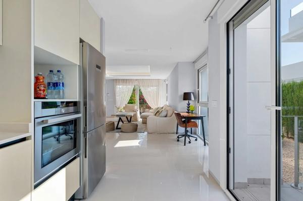 Chalet adosado en avenida de Almería, 4