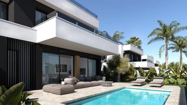 Casa independiente en calle Lerida