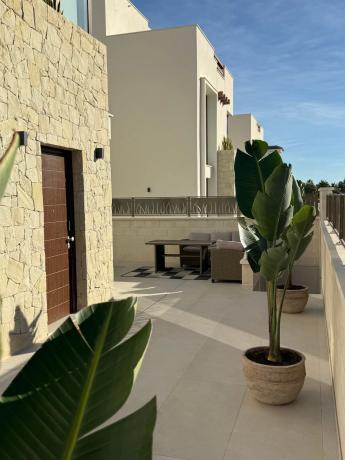 Casa independiente en calle Número Tres, 48