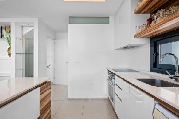 Chalet pareado en calle Numero 5, 30