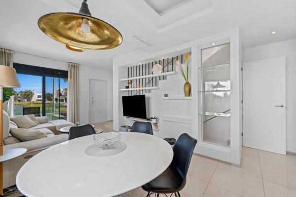 Chalet pareado en calle Numero 5, 30