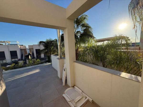 Casa independiente en Av Salvador Del, 55