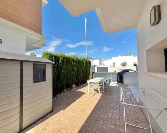 Casa independiente en Pueblo Bravo s/n