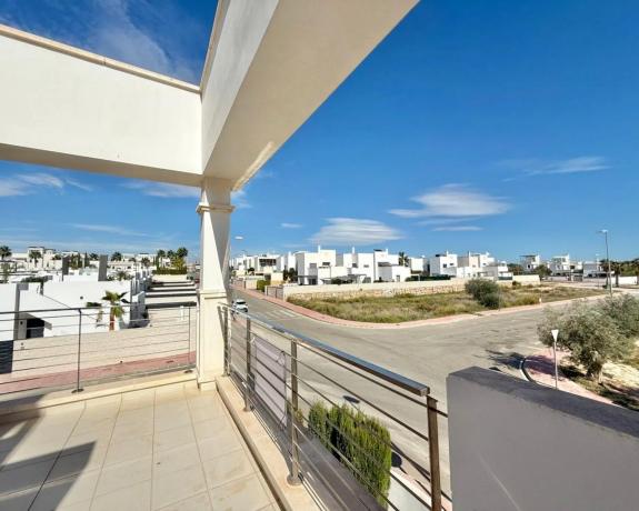 Casa independiente en Pueblo Bravo s/n