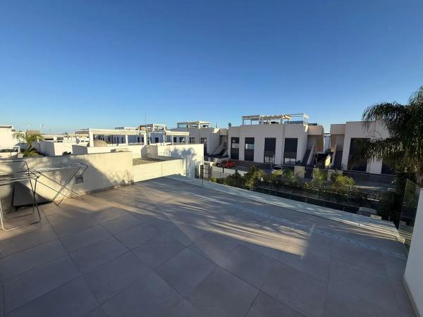 Casa independiente en Av Salvador Del, 55