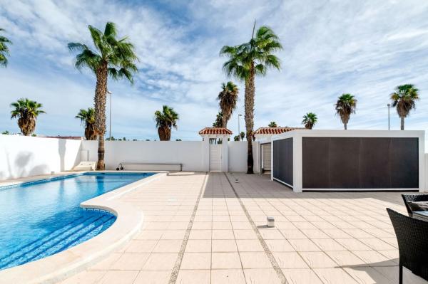 Casa independiente en avenida de Jaén