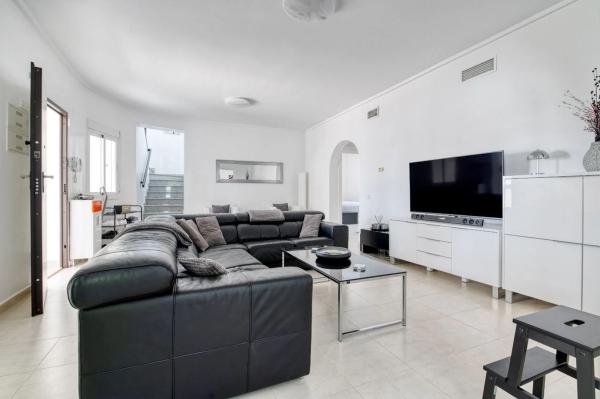 Casa independiente en avenida de Jaén