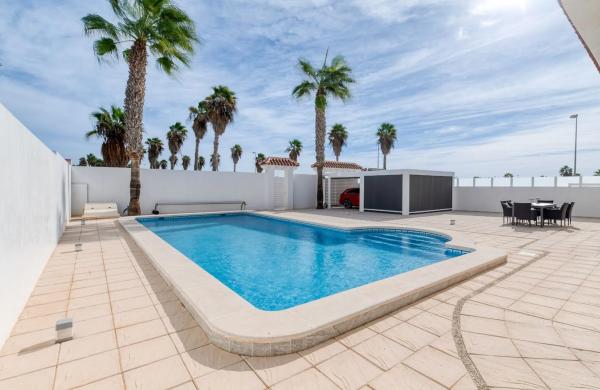 Casa independiente en avenida de Jaén