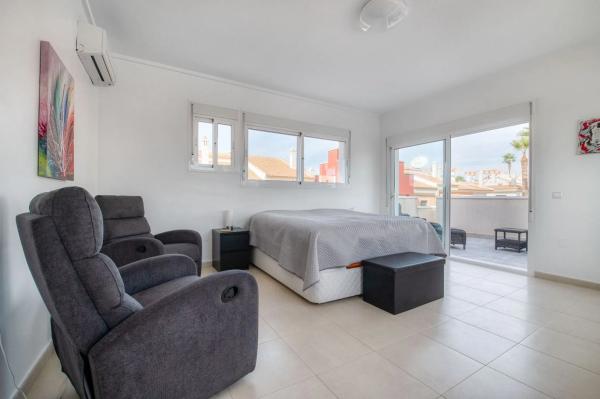 Casa independiente en avenida de Jaén