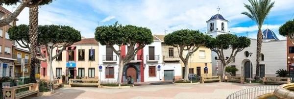 Chalet pareado en calle José Carreras