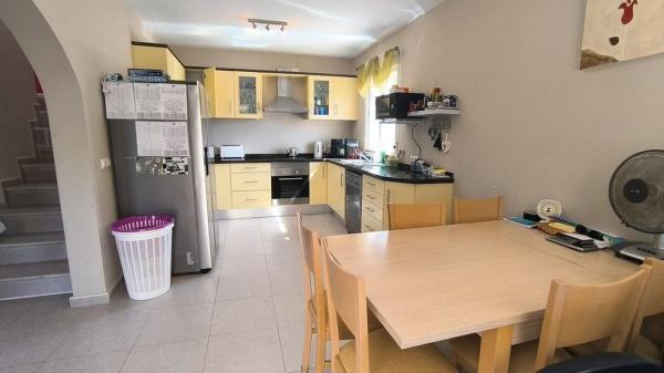 Casa independiente en calle Cervantes s/n