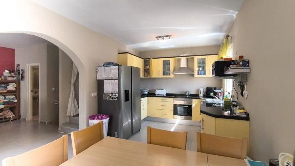 Casa independiente en calle Cervantes s/n