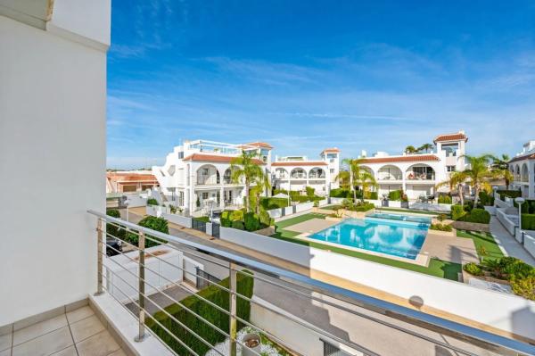 Chalet adosado en calle Valladolid, 4