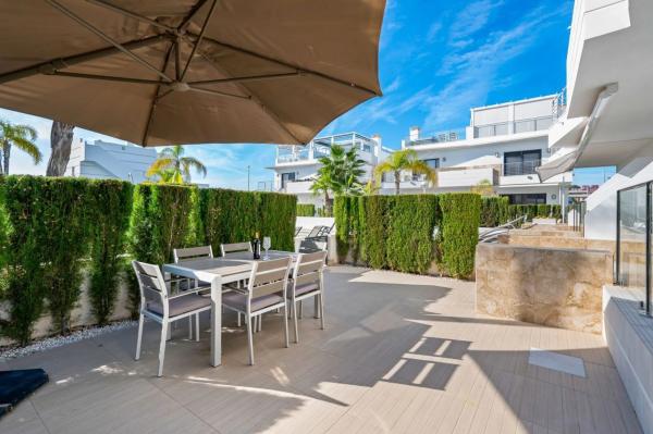 Chalet adosado en calle Valladolid, 4