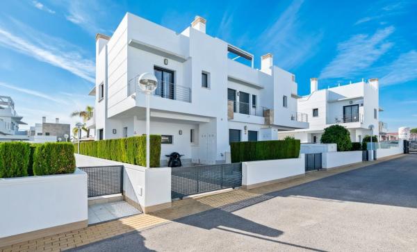 Chalet adosado en calle Valladolid, 4