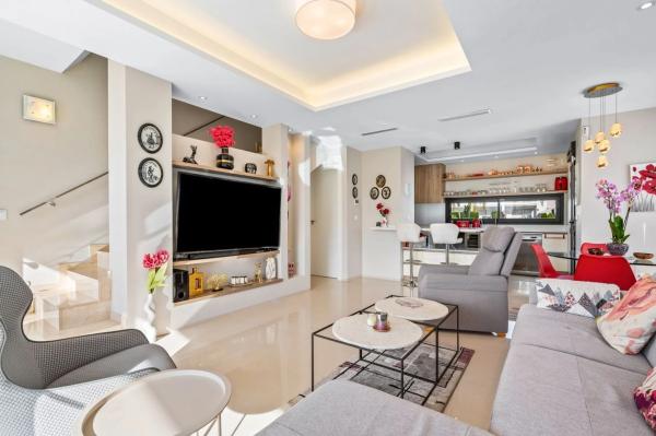 Chalet adosado en calle Valladolid, 4