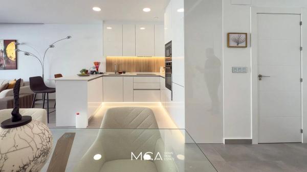 Casa independiente en calle Miguel Hernández