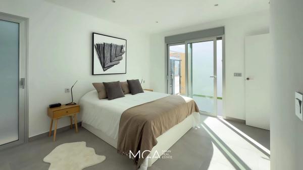 Casa independiente en calle Miguel Hernández