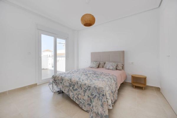 Casa independiente en calle Winston Churchill