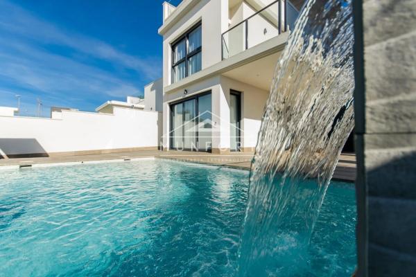 Chalet en San Miguel de Salinas