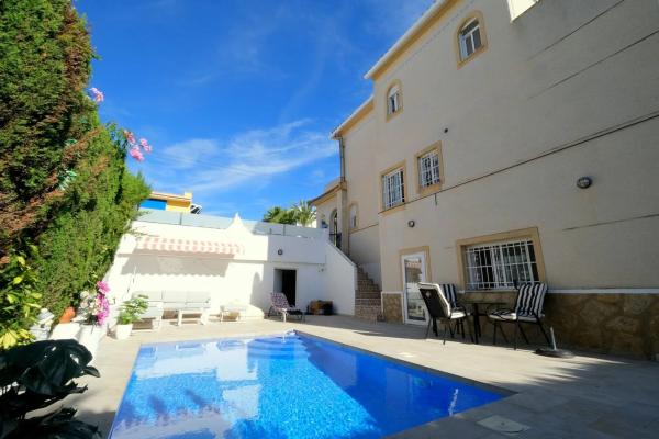 Chalet en San Miguel de Salinas