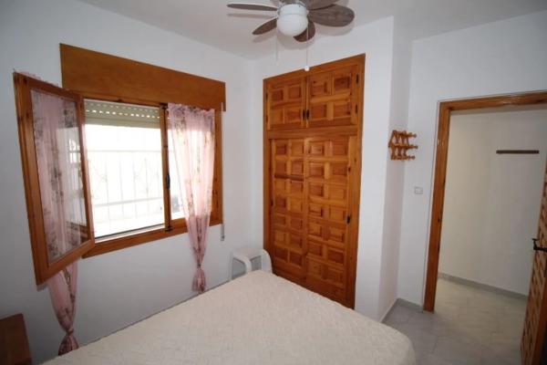 Chalet pareado en calle Humilladero