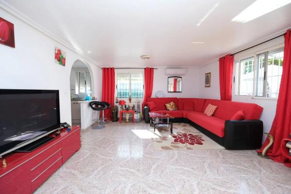 Chalet en San Miguel de Salinas