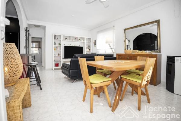 Casa independiente en calle Astorga