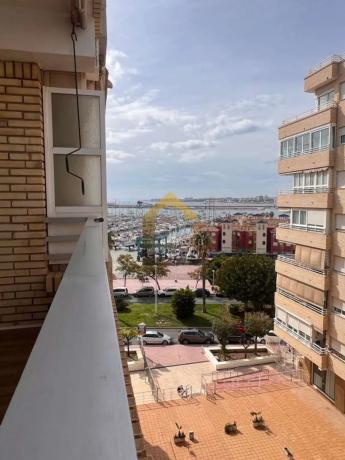 Piso en Barrio Centro - Muelle Pesquero